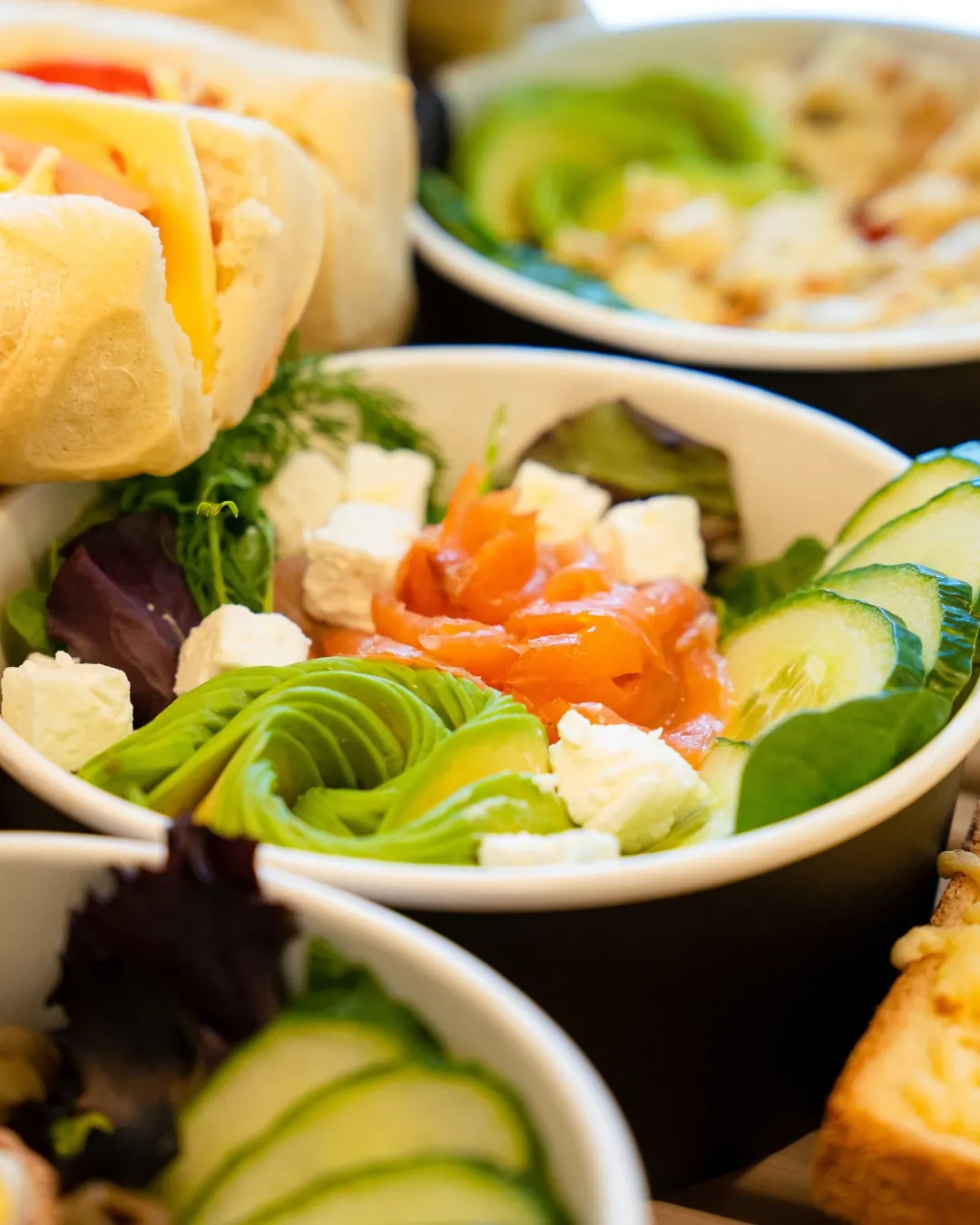 Salades et sandwichs frais de la maison